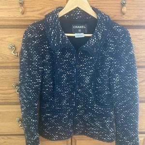 AUTHENTIC Chanel Navy/white jacket